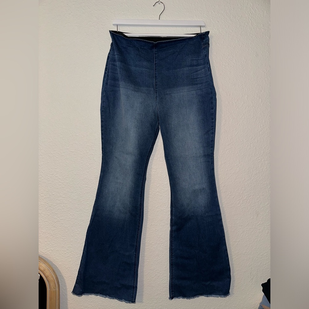 Knox Rose Jeans Women's Large - Flared Frayed Hem Flare High Waist
